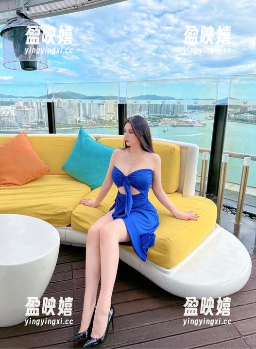 微密圈 - 当120斤的小王同学遇上校园魔法：看她如何用一套图征服全校！