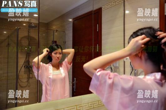 PANS写真-诗诗 PANS写真 - 油亮诗诗:一套让你怀疑人生的写真合集,光滑到反光!