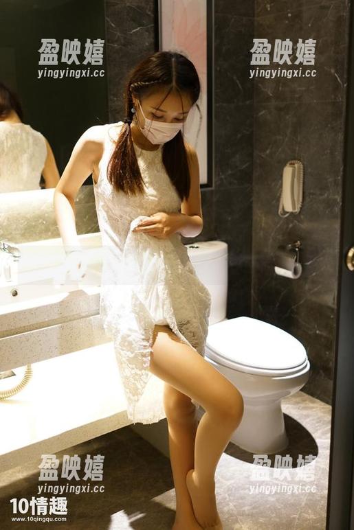 ROSI精选：捆绑胶带与身心交融的瞬间