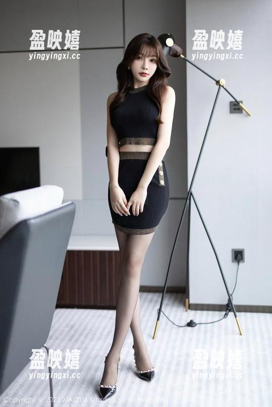 XIAOYU语画界 - 在杨晨晨sugar的兔女郎写真中，感觉墙上的壁纸都变得更有生气了！