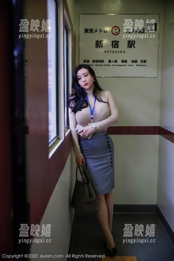 Xiuren秀人网 - Cherry樱桃酱的“甜心”美图，真的是在撒糖吗？还是在送心呢？
