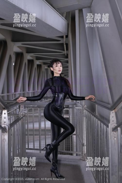 Xiuren秀人网-美桃酱 Xiuren秀人网 - 为了美桃酱的天台全套图集,真心觉得我每天都该上天台溜达一圈。