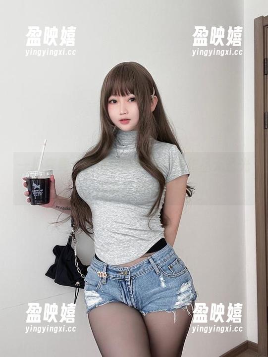 依依超级懒 一探究竟,依依超级懒的粉色作品无圣光,感觉被撩到了!