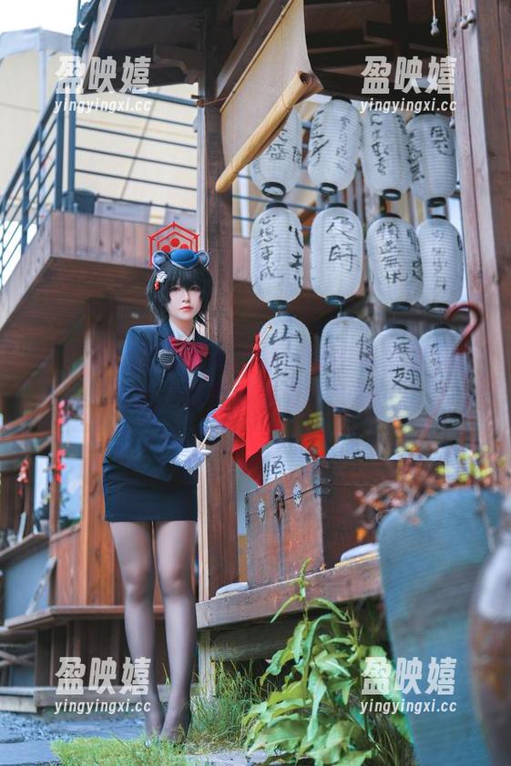 半半子 半半子女友写真大揭秘:原图意外带来的温暖,简直是视觉的慰藉!