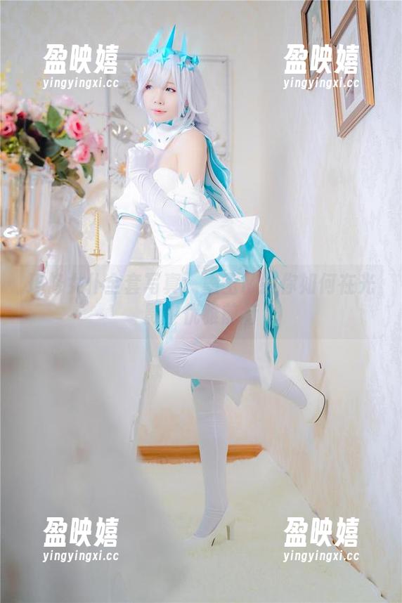 墨玉M 玛修女仆全套写真:墨玉M教你如何在光影中优雅前行