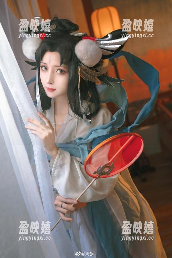 奶狮不咬人 赫萝的奶狮不咬人图包更新:每一图都在撩拨你的视线!