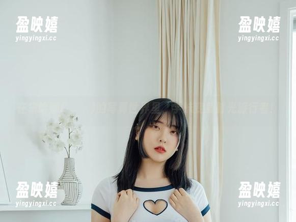 在宋哈娜(송하나)的写真世界里，学妹变身时光旅行者！