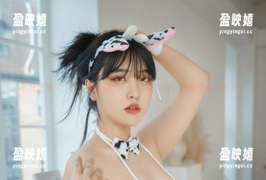 不只是照片，宋哈娜的制服cos教你如何让学霸也变得可爱！