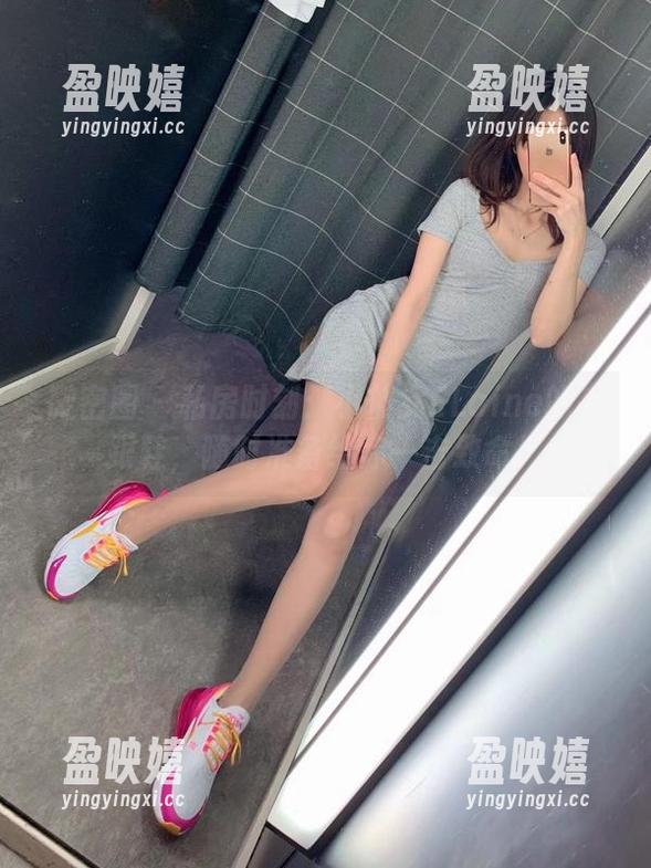小仙女ELaine 微密圈 - 私房时刻:小仙女ELaine的高跟鞋,随时准备给你一击致命!