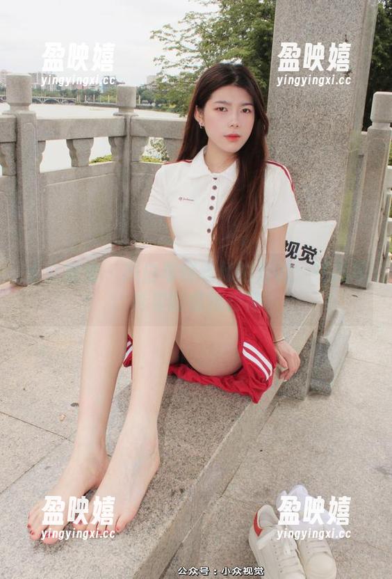 小众视觉 - 黑白与珂老师的对话：在线写真里的情绪旋律