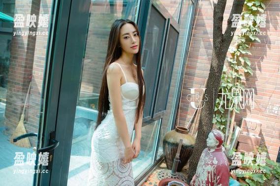 尤果网 - 跟着齐贝贝一起走进秘密图包：她的作品能治愈你所有的忧伤哦！