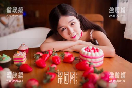 果团网-莫雅淇 果团网 - 和莫雅淇一起飞跃修女的高清美图时空!