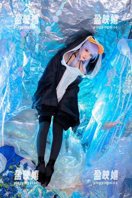 洛璃LoLiSAMA 奇妙!洛璃LoLiSAMA的制服合集:高清那么好看,能不能别让她穿衣服了?