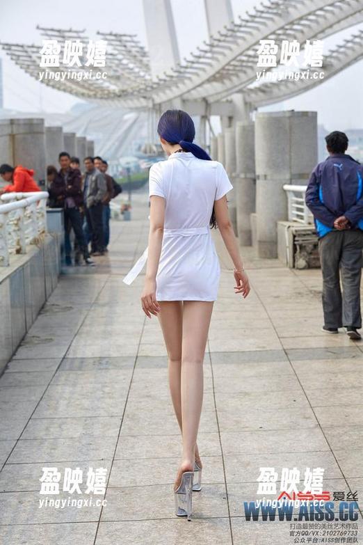 爱丝 - 追随佳慧学姐的脚步：原图里的小心机，套图里的大世界。
