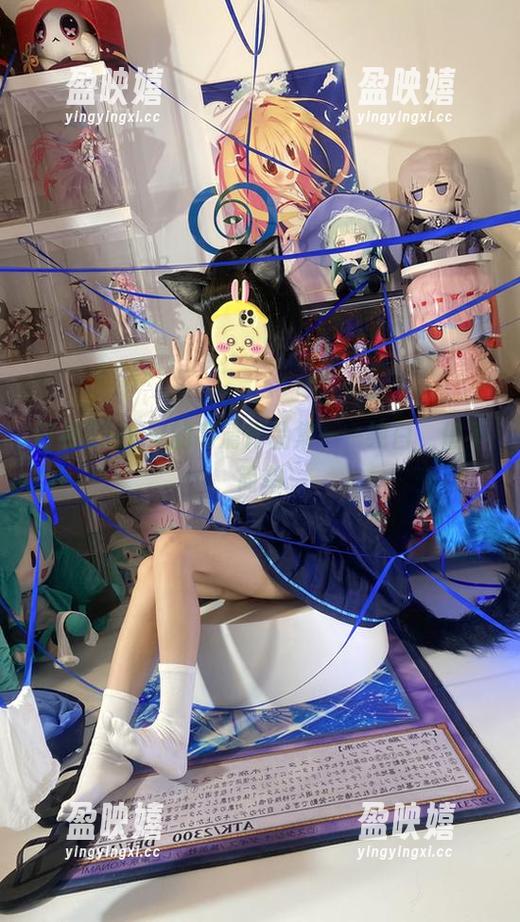 白栎Shirly 白栎Shirly的高清作品集——纯白,但不简单