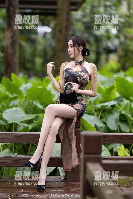 秀人网-小逗逗 秀人网 - 小逗逗白丝之旅:最新图片更新,妥妥的视觉享受!