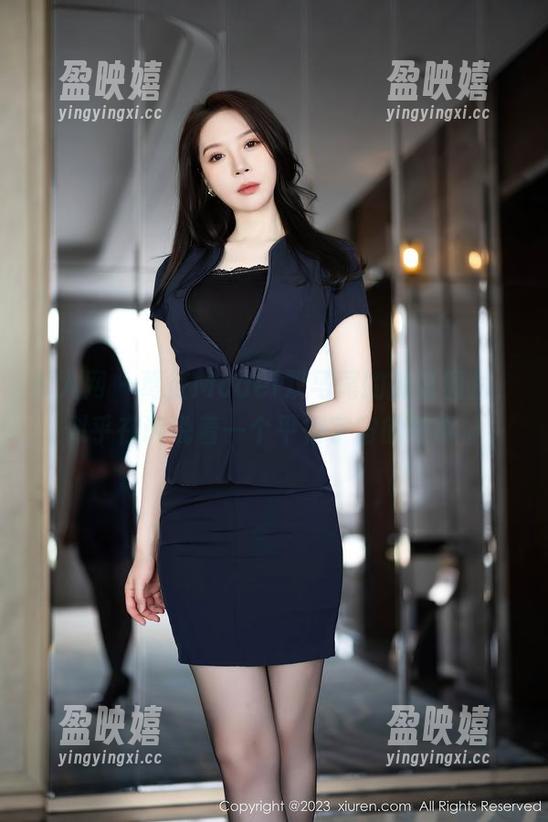 秀人网-葛征Model 秀人网 - 葛征Model双马尾的那张图片,似乎在诉说着一个平行宇宙的故事。