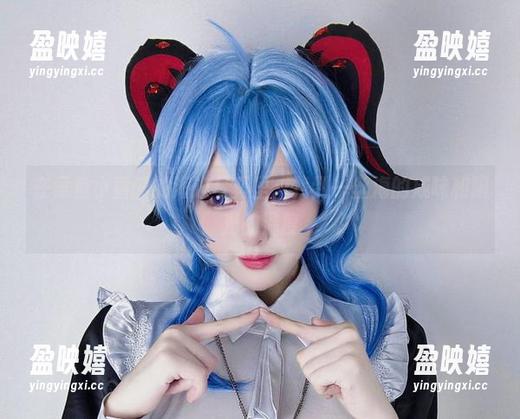 在章鱼小童谣的海边写真里，找到一丝海的咸味和阳光的温度
