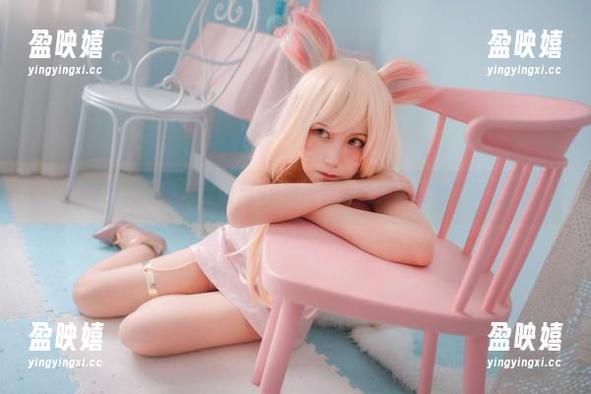 奇怪！高清照片里逐月Su和少女阿狸竟然穿越了时空！